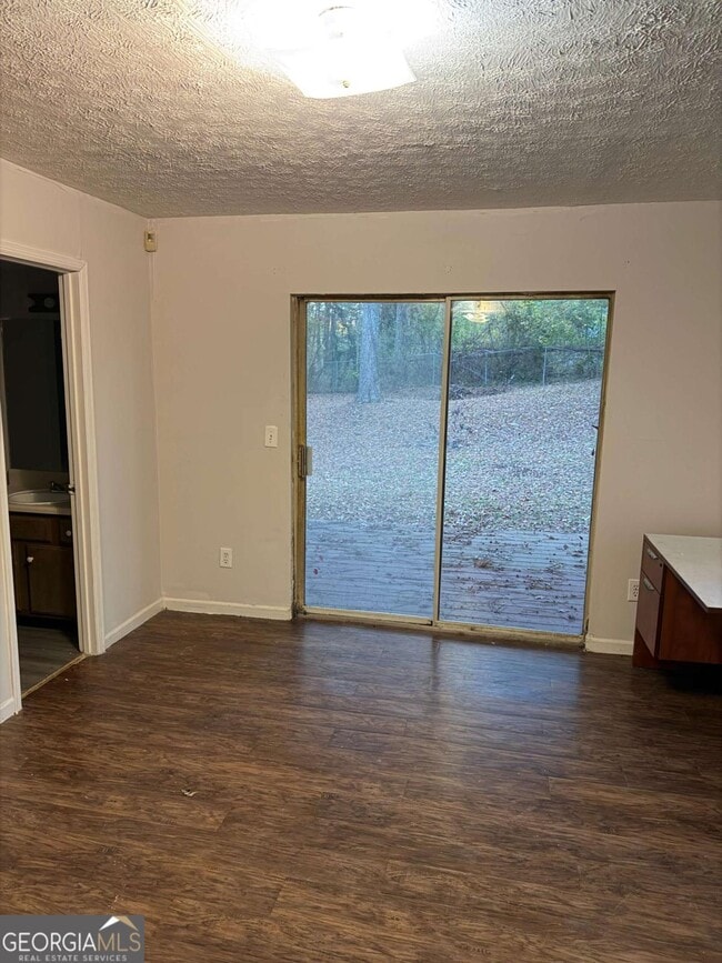 Building Photo - 1744 Vauxhall Dr