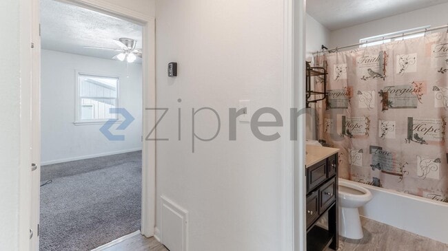 Building Photo - 503 E Montgomery Ave