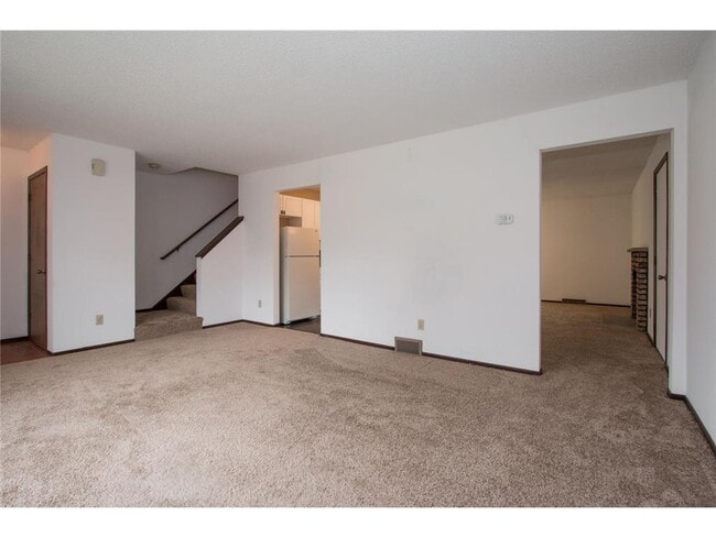 Building Photo - 15303 Trillium Cir