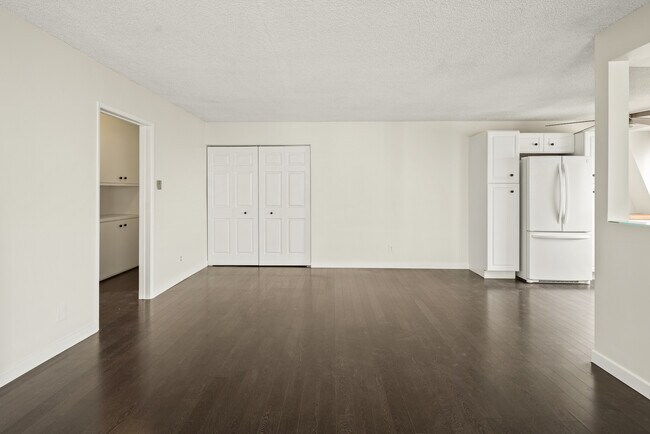 Building Photo - 8130 Redlands St