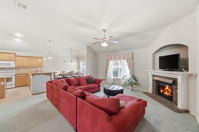 Building Photo - Move-in ready 3 Bed, 2.5 Bath, 3 Car, BA Schools