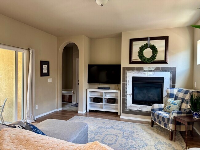 Building Photo - Wolf Ranch