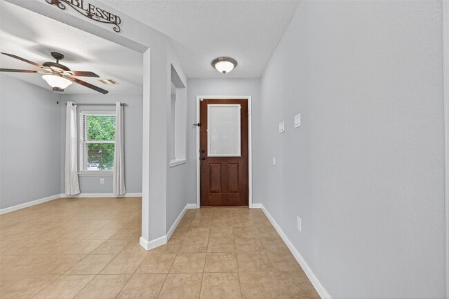 Building Photo - 16238 Ranchland Ln