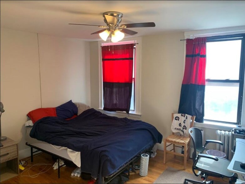 Building Photo - 220 Hanover St