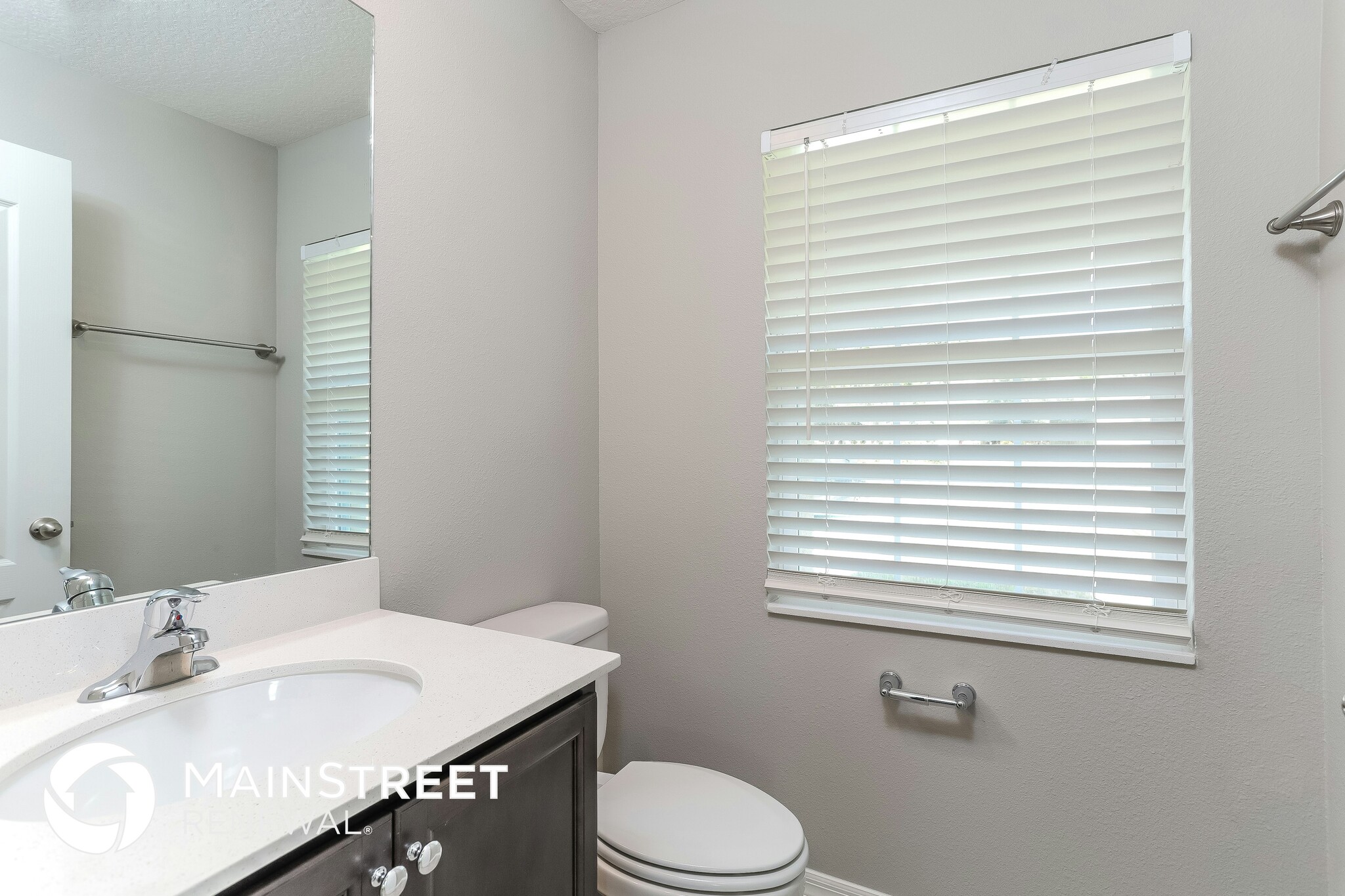 Building Photo - 360 Fern Ct