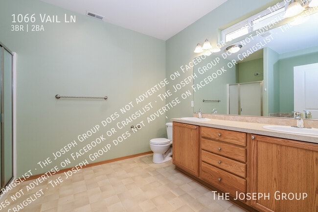 Building Photo - 1066 Vail Ln