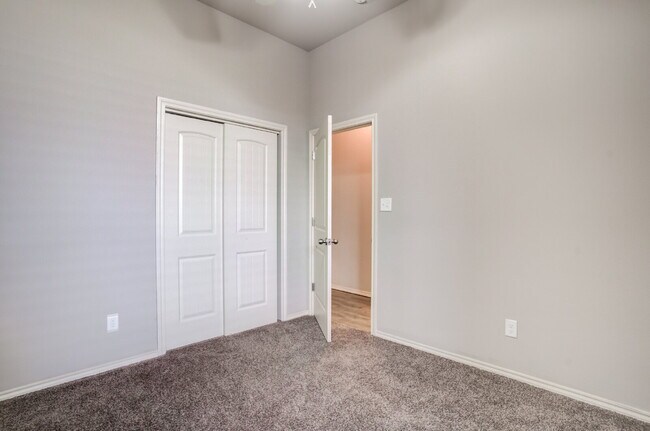 Building Photo - Great newer home in Frenship ISD