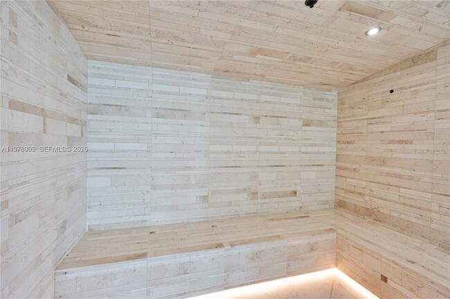 Building Photo - 3131 NE 7th Ave