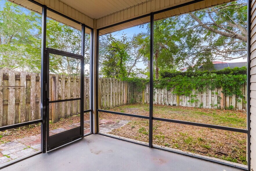 Building Photo - 1306 Ardmore St