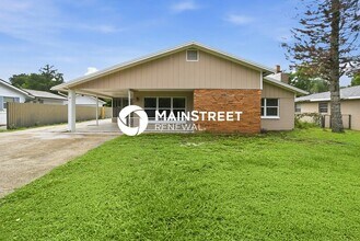 Building Photo - 3 Bedroom Pet-Friendly Home in Casselberry, FL with Main Street Renewal