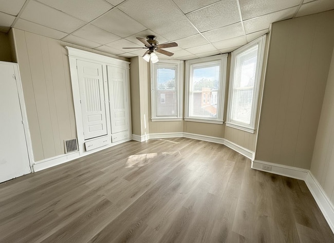 Building Photo - 1420 N Conestoga St