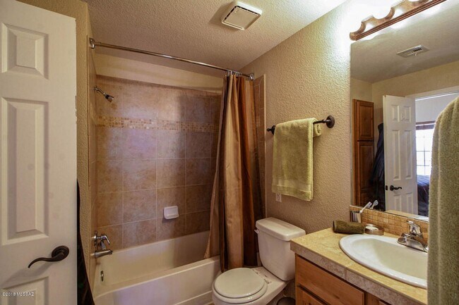 Building Photo - 1500 E Pusch Wilderness Dr