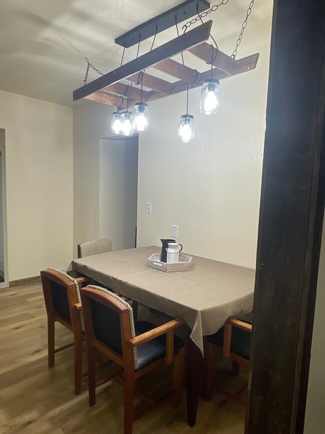 Building Photo - Rustic Farmhouse