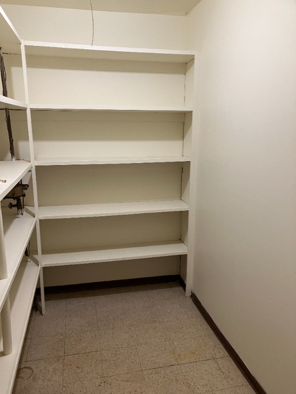 Building Photo - 1120 10th Ave NW