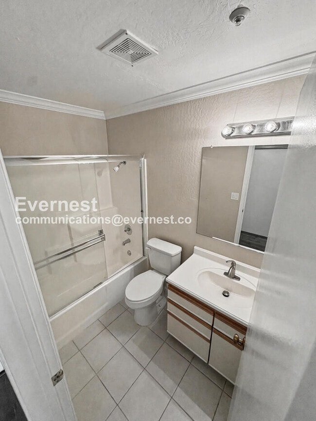 Building Photo - 3173 Wayside Plaza