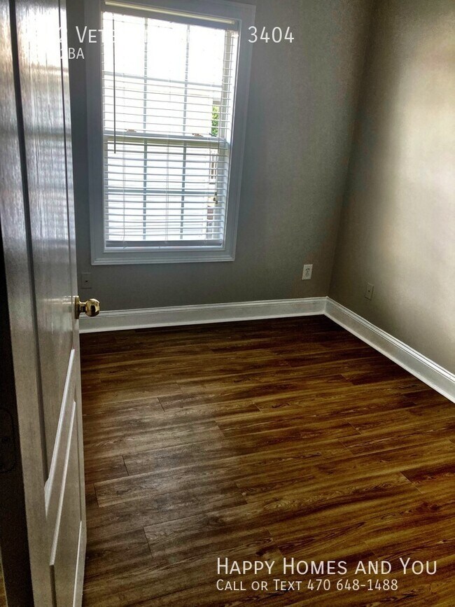 Building Photo - 8082 Veterans Pkwy