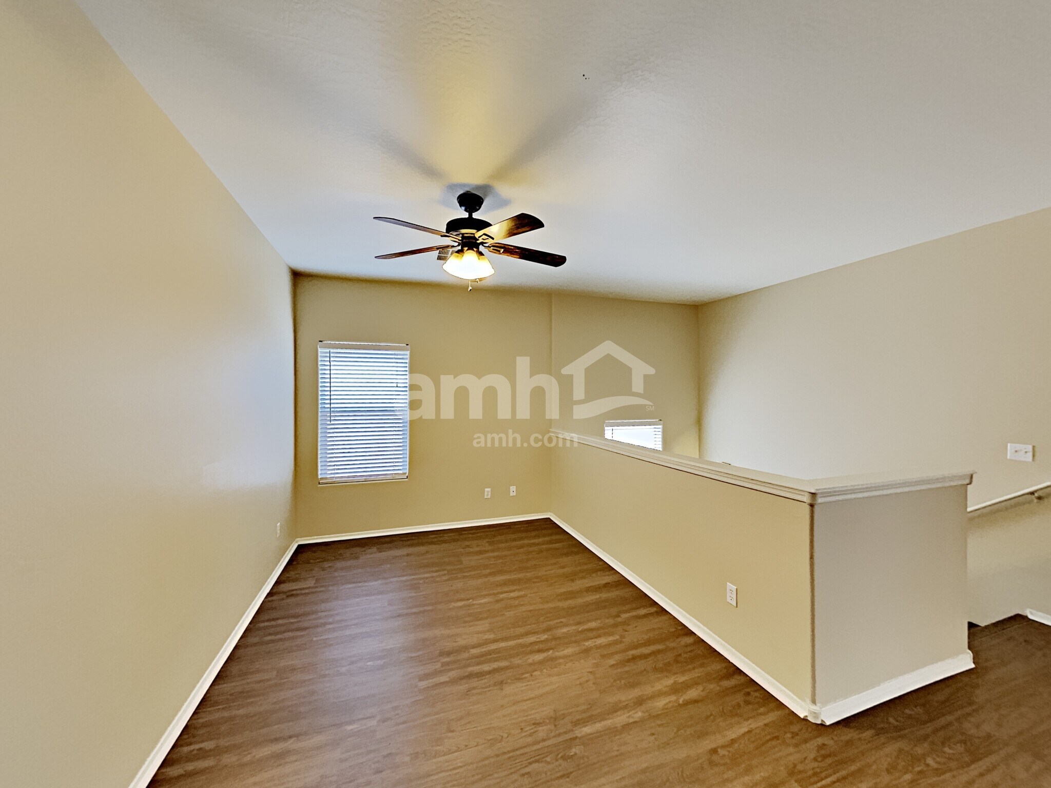 Building Photo - 15421 N 169th Ln