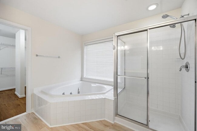 Building Photo - 6046 Smooth Stone Pl