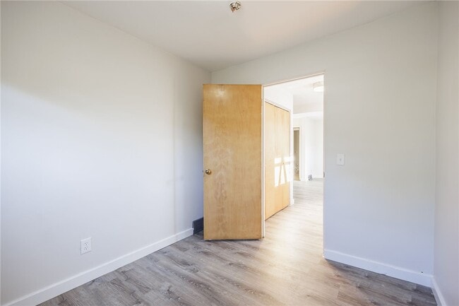 Building Photo - 2233 Clifford Ave