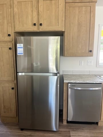 Building Photo - 800 Woodland Trl