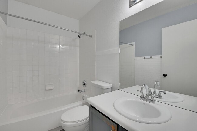 Building Photo - $3,040.95 - 3 Bed, 3-Bath Home in Aurora with In Unit Laundry and Central AC