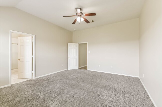 Building Photo - 8914 Heron Nest Dr