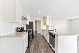 Building Photo - 315 Obispo Ave