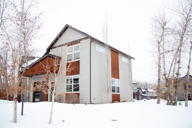 Building Photo - 78 Caboose Ct