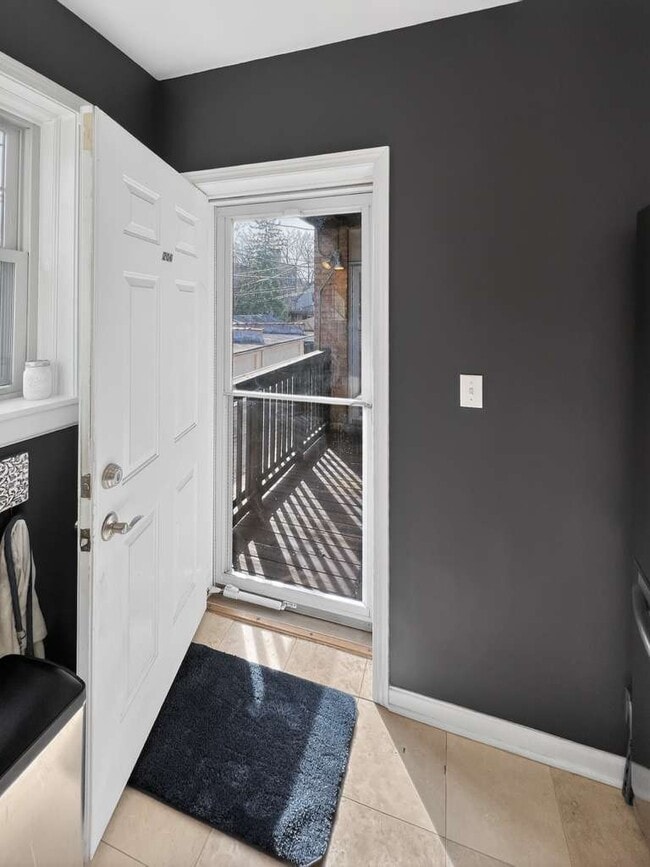 Building Photo - 7316 N Honore St