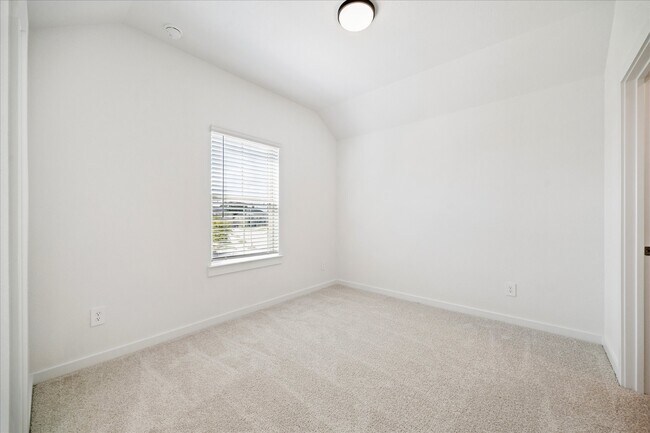 Building Photo - 29802 Ellwood Ln