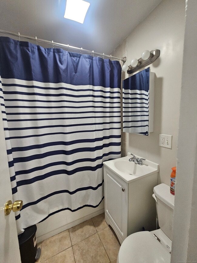 Building Photo - 258 Larkin Ct