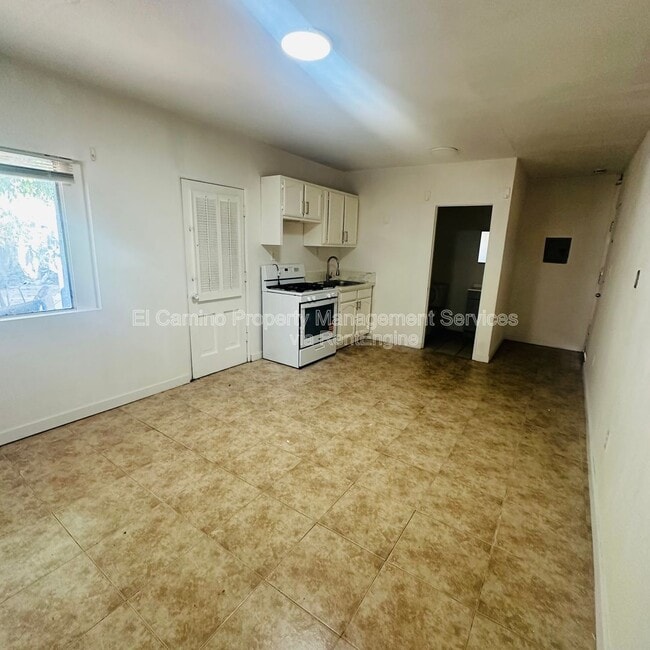 Building Photo - 12014 Molette St