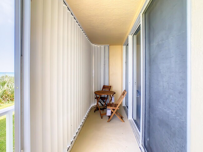 Building Photo - 1851 Jimmy Buffett Mem Hwy