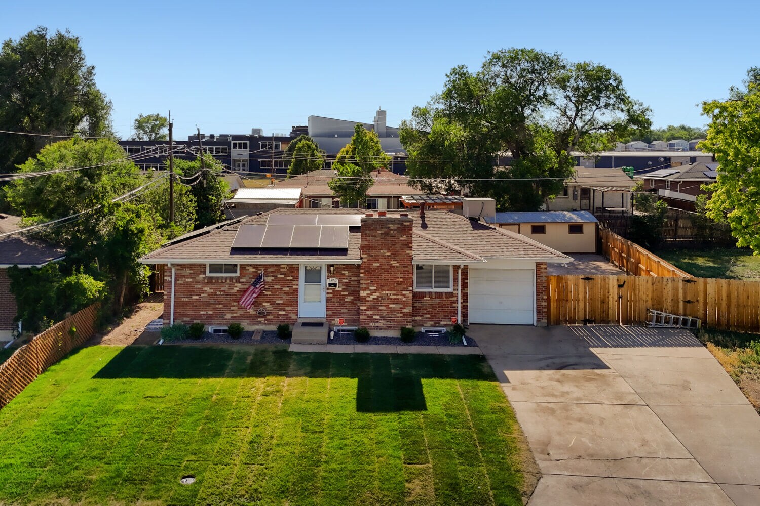 Building Photo - 8063 Wyandot St