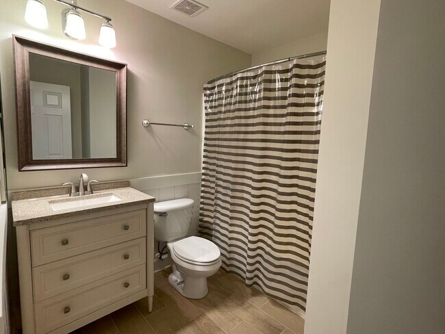Building Photo - 11915 Royal Castle Ct