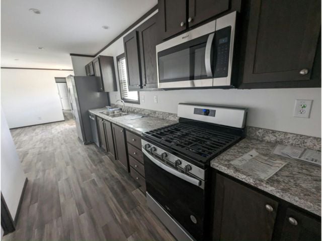 Building Photo - 133 Maple Dr