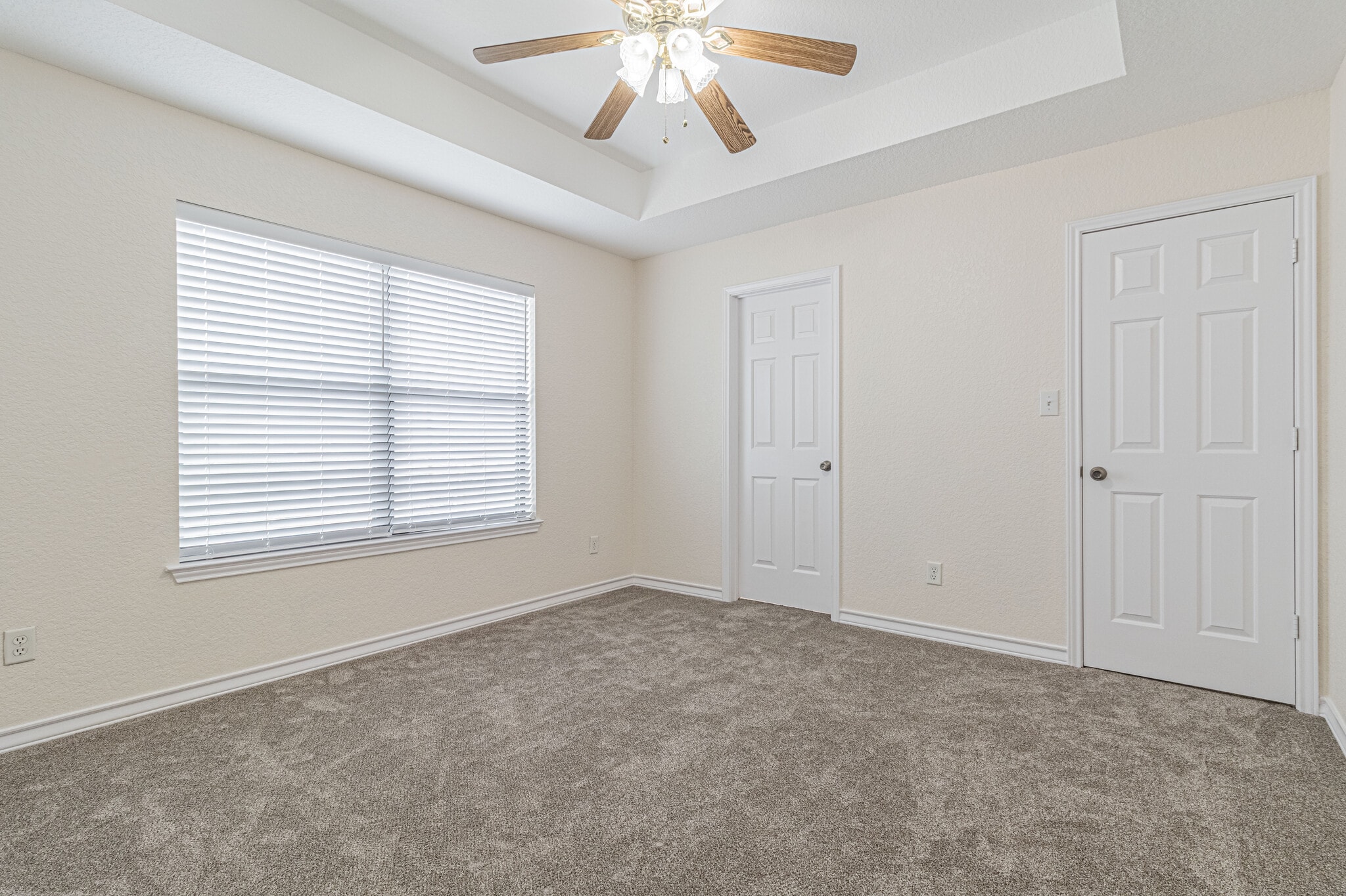 Building Photo - 11427 Creek Eagle