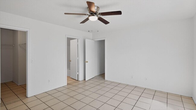 Building Photo - 7395 W San Miguel Ave