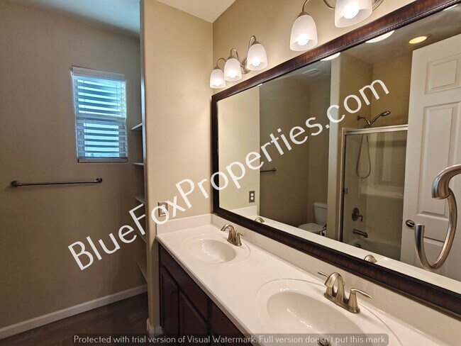 Building Photo - 8545 N Gaetano Loop