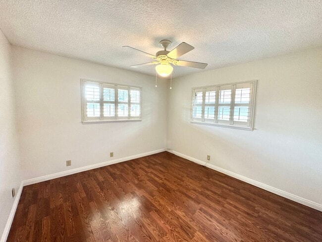 Building Photo - Light, Bright & Lovingly Maintained Claremont Home for Lease