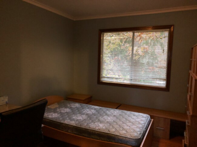 Building Photo - 10336 NE 201st Pl