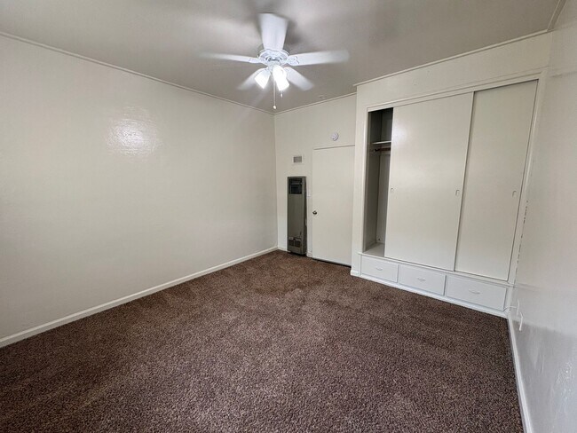 Building Photo - Charming Home for Rent Available Now!