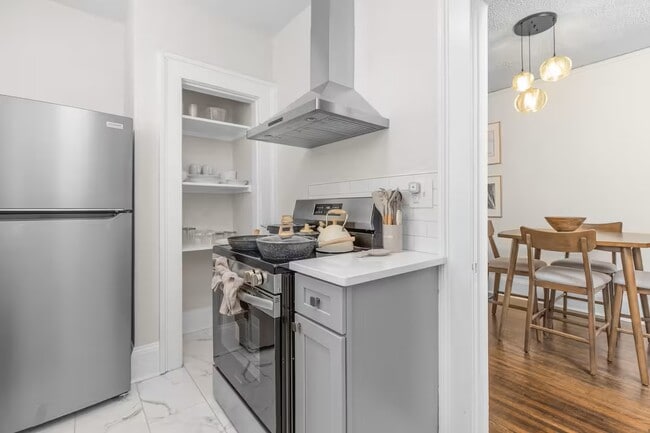 Building Photo - Contemporary Cove Duplex
