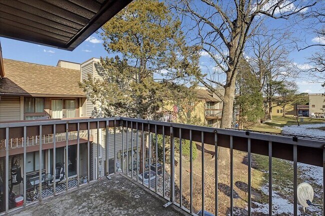 Building Photo - 66 Banner Ct