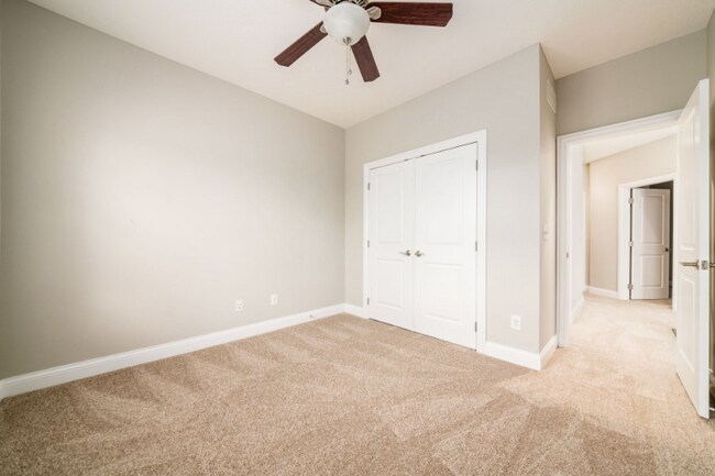 Building Photo - 4184 Hobbs Landing Dr W