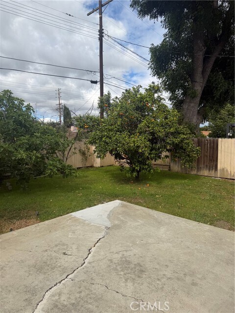 Building Photo - 22149 Welby Way