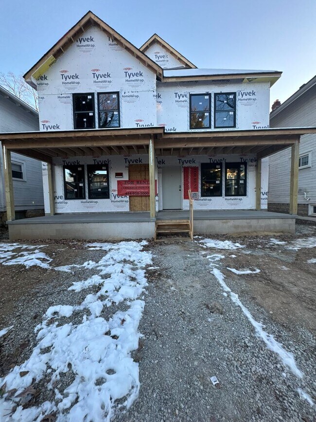 Building Photo - BRAND NEW BUILD- 5 BEDROOMS + 5.5 BATHS + 4 FREE Off-street parking spots HOUSE -Under constructi...