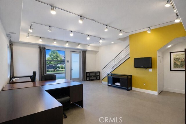 Building Photo - 1520 W Artesia Square