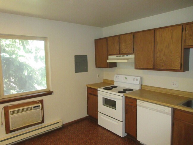 Building Photo - 1433 Eagles Nest Cir