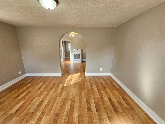 Building Photo - 2 Bed 1 Bath Single Family Home in Wisconsin Rapids